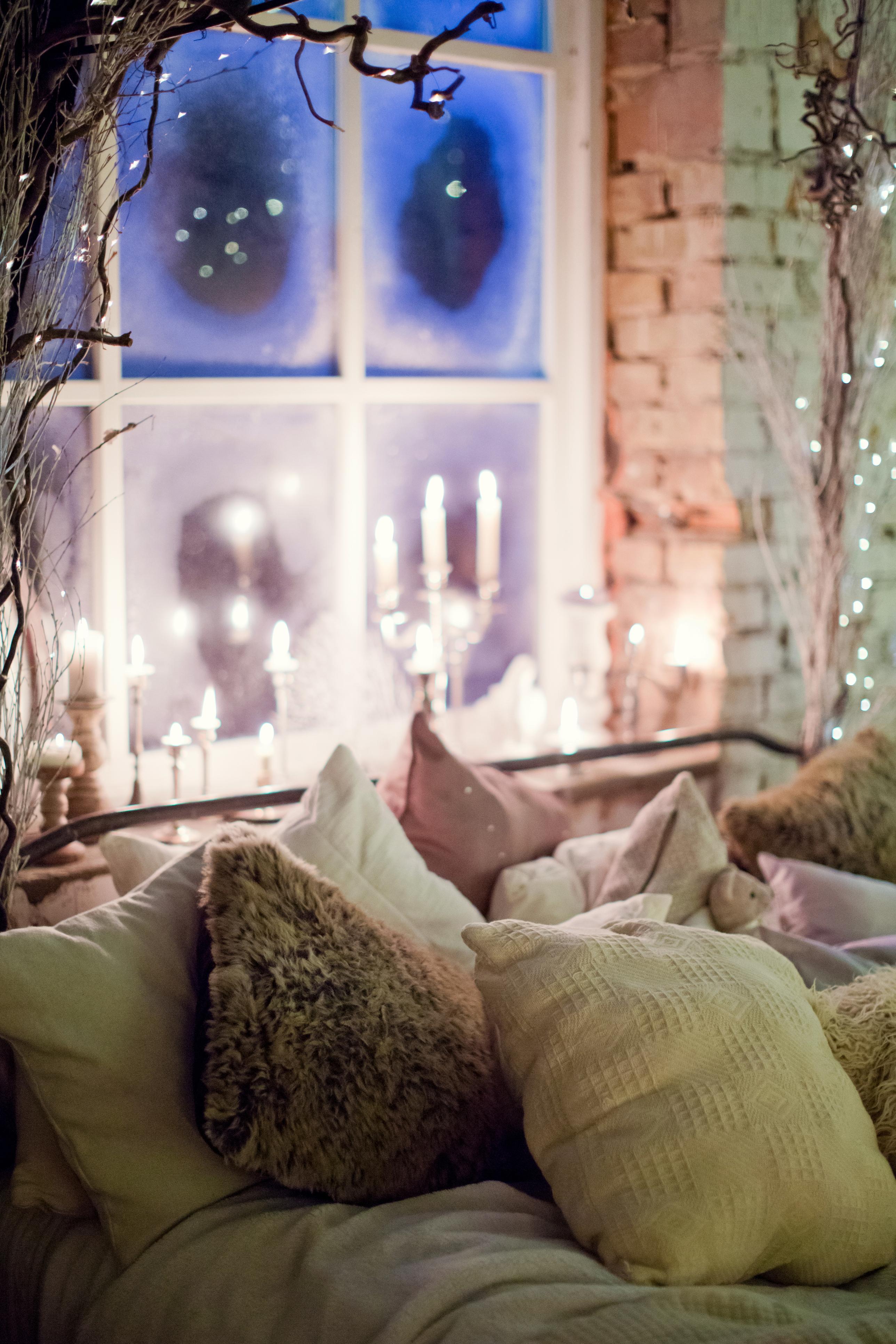 3 Tips To Managing Your Holiday Sleep Routine - From a Sleep Expert