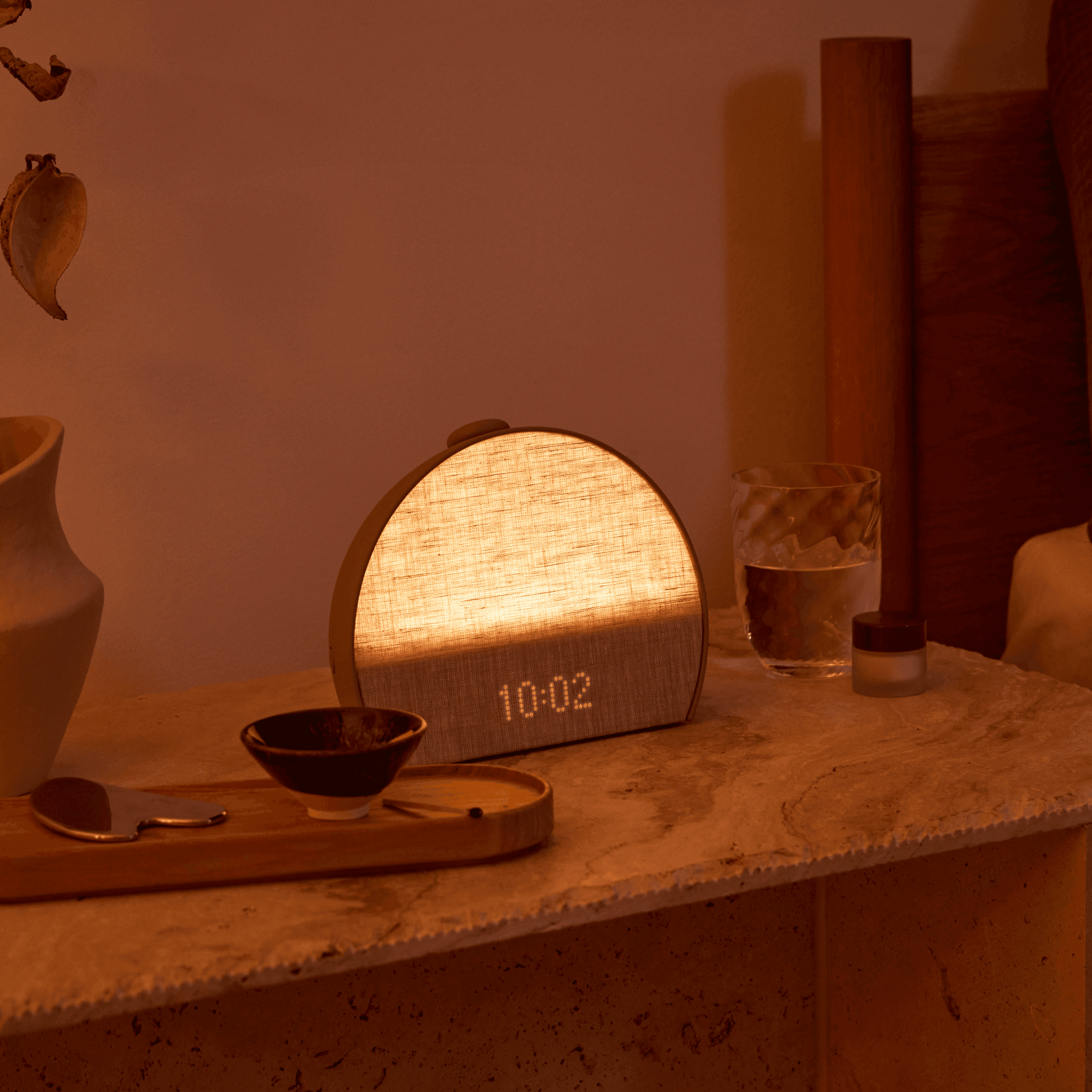 Phone-Free Gift Guide: Sleep-Friendly Swaps for the Nightstand